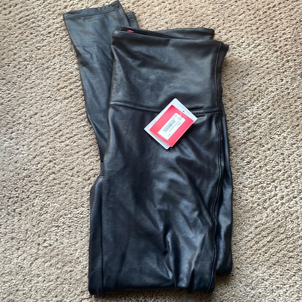 BNWT Petite Size L Spanx Faux Leather Leggings